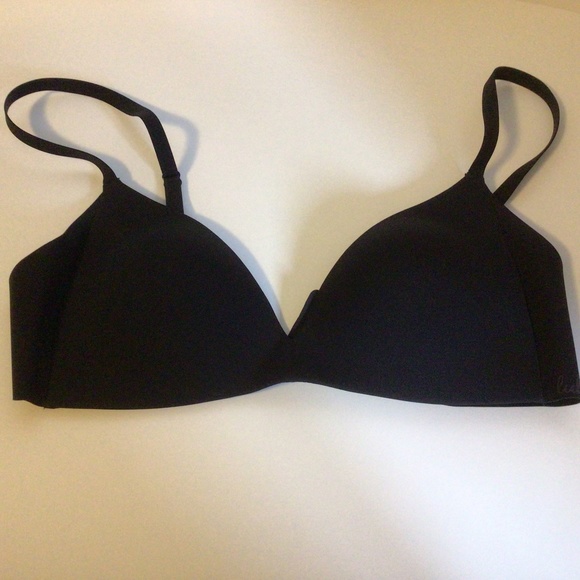 Lululemon Take Shape Padded Bra Size 32B Black - Picture 4 of 7